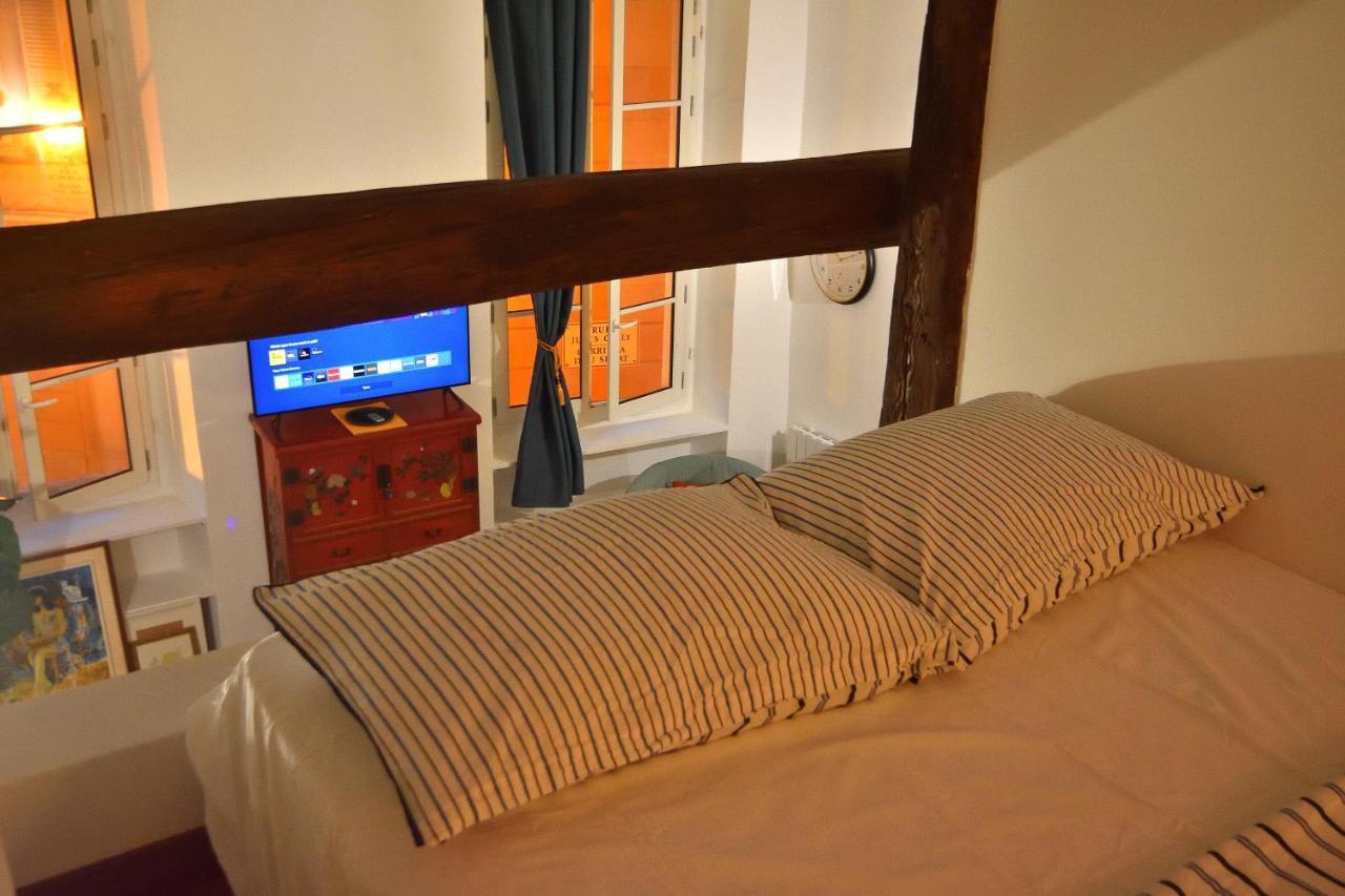 Apartment 33 On The Old Historic Senate Square ニース エクステリア 写真