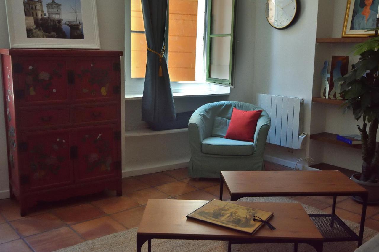 Apartment 33 On The Old Historic Senate Square ニース エクステリア 写真