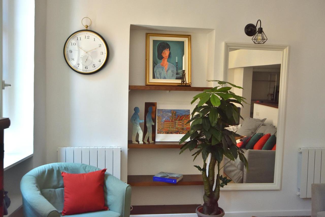 Apartment 33 On The Old Historic Senate Square ニース エクステリア 写真