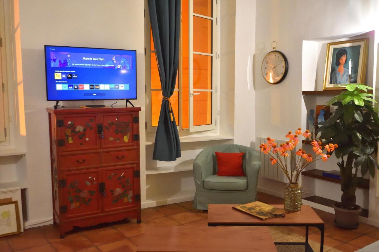 Apartment 33 On The Old Historic Senate Square ニース エクステリア 写真