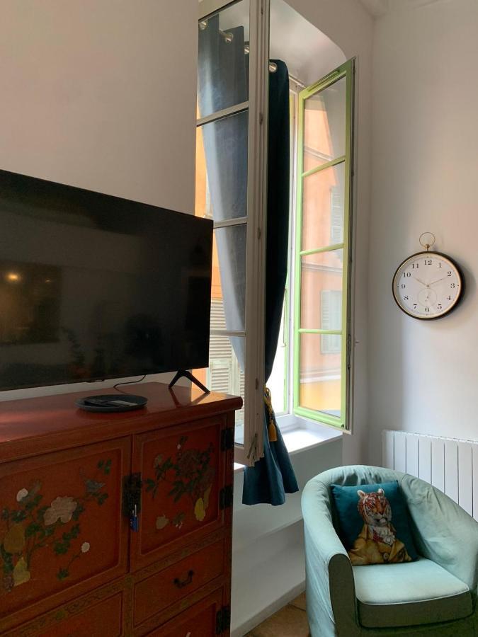 Apartment 33 On The Old Historic Senate Square ニース エクステリア 写真