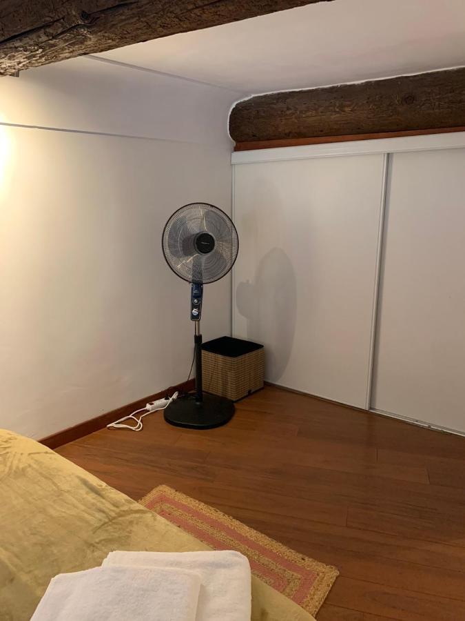 Apartment 33 On The Old Historic Senate Square ニース エクステリア 写真