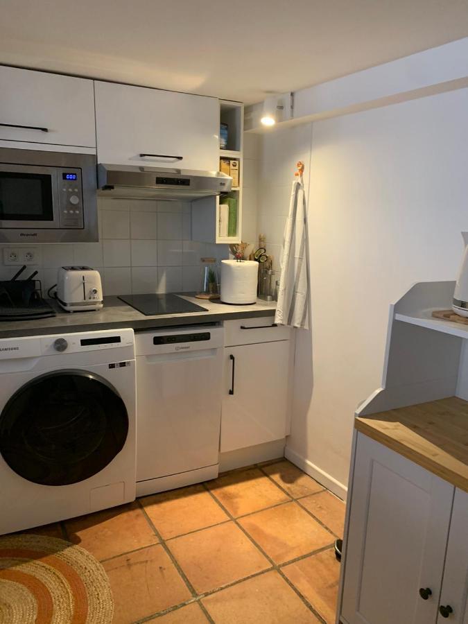 Apartment 33 On The Old Historic Senate Square ニース エクステリア 写真