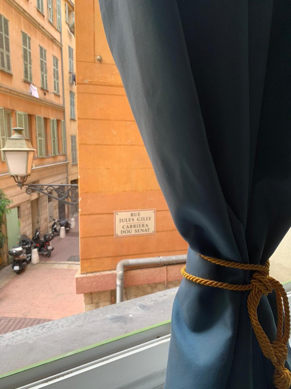 Apartment 33 On The Old Historic Senate Square ニース エクステリア 写真